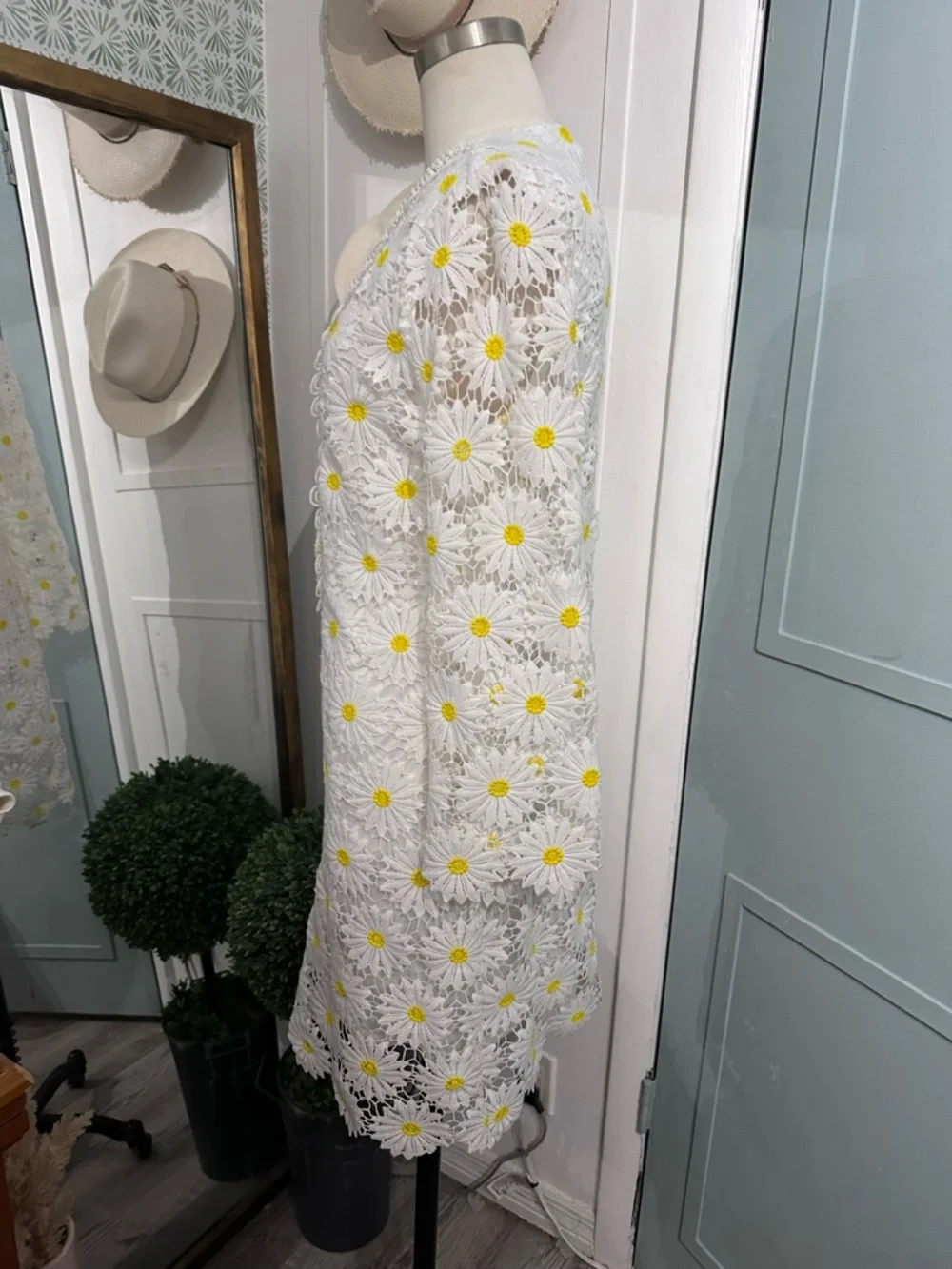 Boston Proper Daisy Lace Tunic Dress Long Sleeve Mini Size Small - Picture 4 of 12